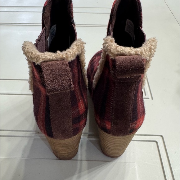 Tom’s Women's Kelsey Ankle Boot Barn Red Earthy Plaid Heel Bootie Womens Sz 9 - Picture 6 of 8